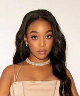 Eris Baker fotoğrafı