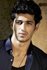 Aashim Gulati fotoğrafı