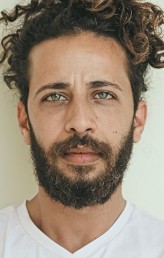 Motaz Malhees fotoğrafı