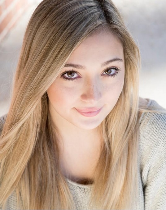 Caroline McKenzie fotoğrafı