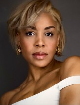 L.A. Sweeney fotoğrafı