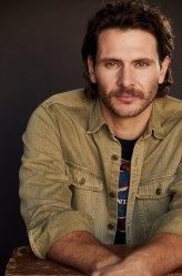 Dane Larsen fotoğrafı