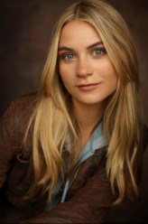 Joanna Strafford fotoğrafı