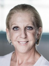 Nichola McAuliffe fotoğrafı