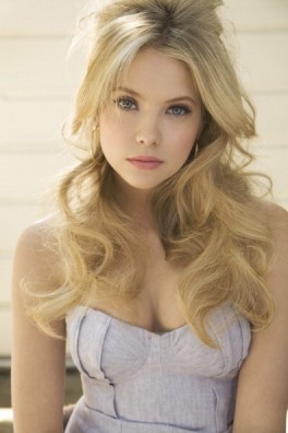 Ashley Benson Fotoğrafı