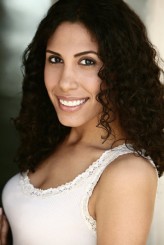 Yasmine Hanani fotoğrafı