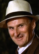 Charles Tyner fotoğrafı