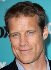 Mark Valley fotoğrafı