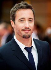 Alex O’Loughlin fotoğrafı
