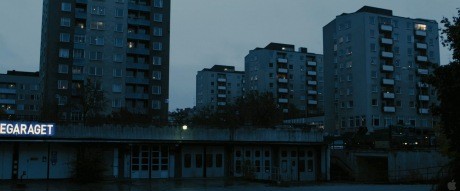 Ejderha Dövmeli Kız Fotoğrafı