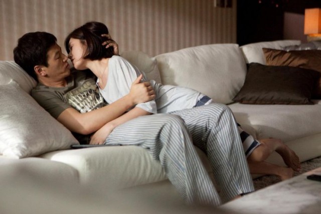 Loveholic 2 fotoğrafı
