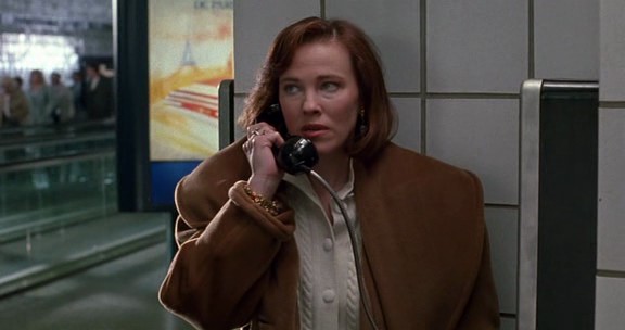 Evde Tek Başına Fotoğrafı