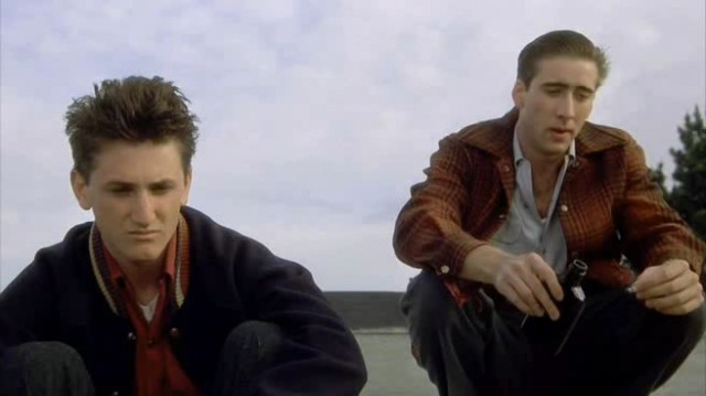 Ay ile Yarışanlar Fotoğrafı