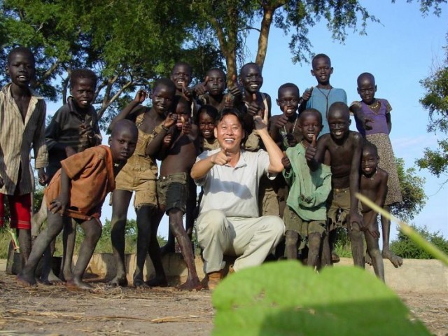 Don't Cry, Tonj Fotoğrafı