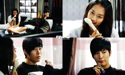 Kız Arkadaşım Dokuz Kuyruklu Bir Tilki Fotoğrafı