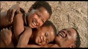 Tanrılar Çıldırmış Olmalı Fotoğrafı