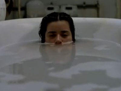 Kan Kokusu Fotoğrafı