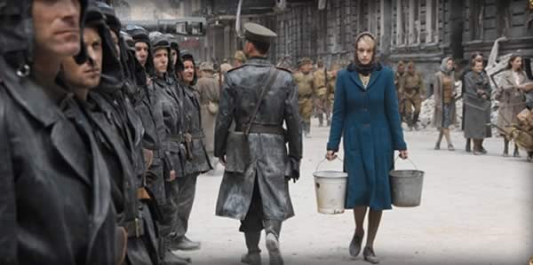 Berlin'de Bir Kadın Fotoğrafı