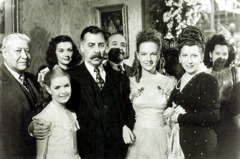 Una Familia De Tantas Fotoğrafları 1