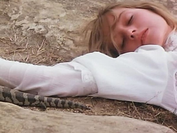 Picnic At Hanging Rock Fotoğrafları 3