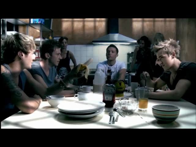 McFly Nowhere Left To Run Fotoğrafı