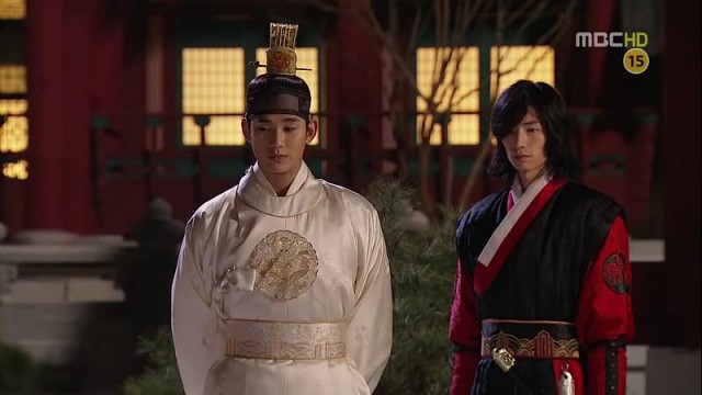 The Moon That Embraces the Sun Fotoğrafları 36