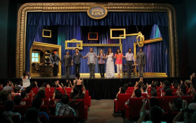 İnsanlar Alemi Fotoğrafı