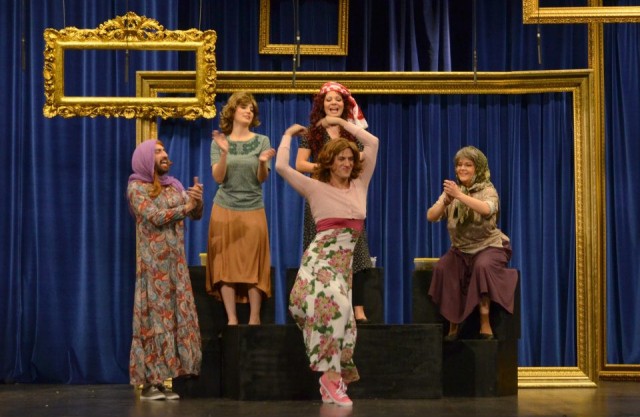 İnsanlar Alemi Fotoğrafı