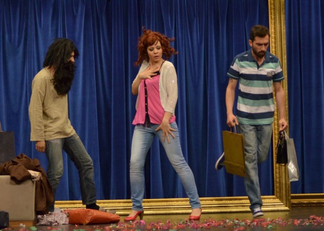 İnsanlar Alemi Fotoğrafı