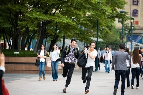 Padam Padam... The Sound of His and Her Heartbeats Fotoğrafı