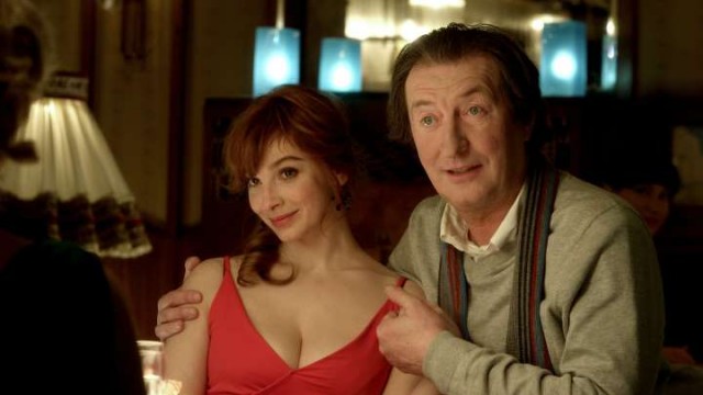 Erkeğin Derdi Ceviz Kırmak Fotoğrafı