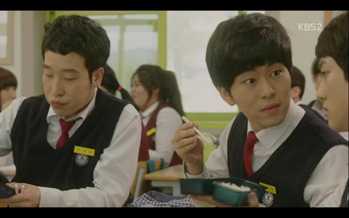 Adolescence Medley Fotoğrafı