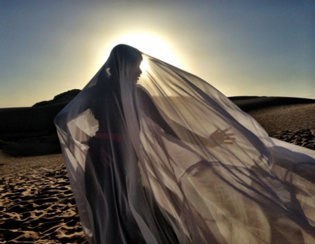 Desert Dancer Fotoğrafı
