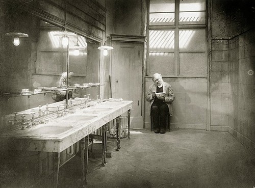 Son Adam Fotoğrafı