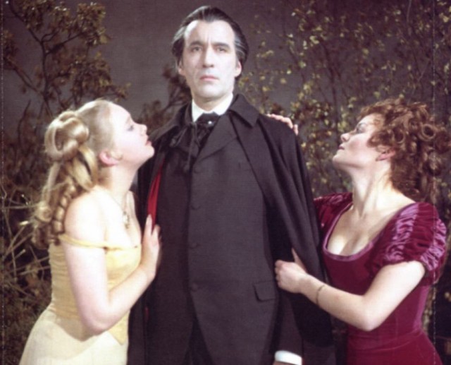 Taste The Blood Of Dracula fotoğrafı