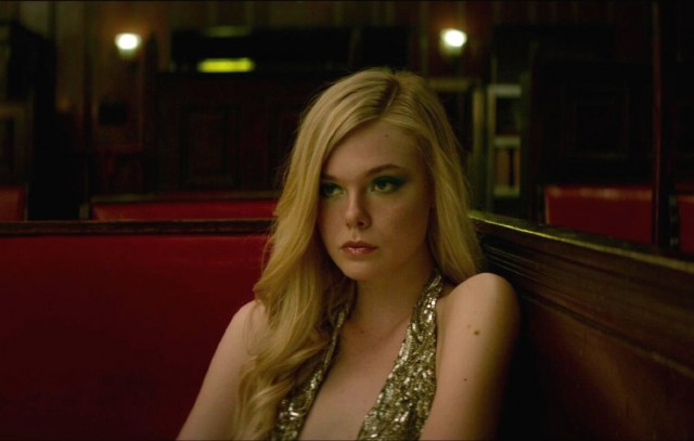 Neon Şeytan Fotoğrafı