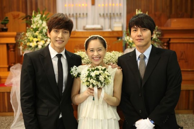 Snow Is on the Sea Fotoğrafı