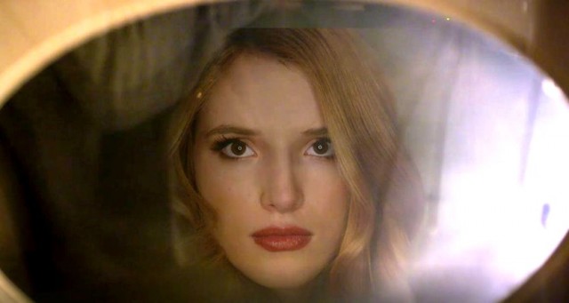 Famous in Love Fotoğrafı