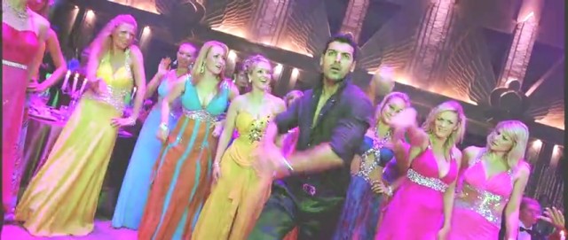 Dostana Fotoğrafı