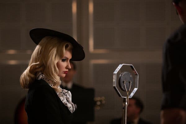 Amerikan Hain: Axis Sally'nin Yargılanması Fotoğrafı