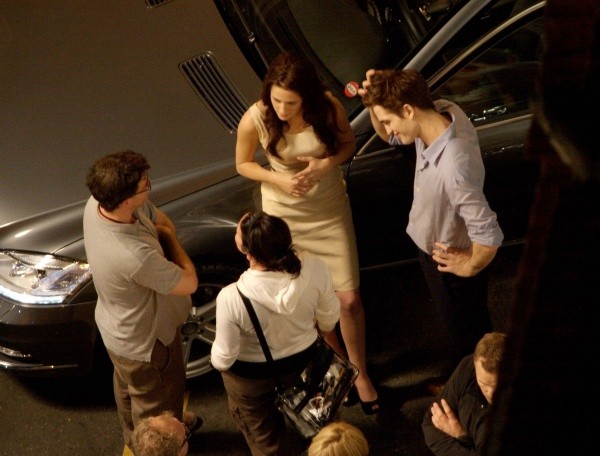 Alacakaranlık Efsanesi: Şafak Vakti Bölüm 1 Fotoğrafı