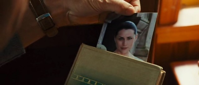 Tepedeki Mezarlık Fotoğrafı