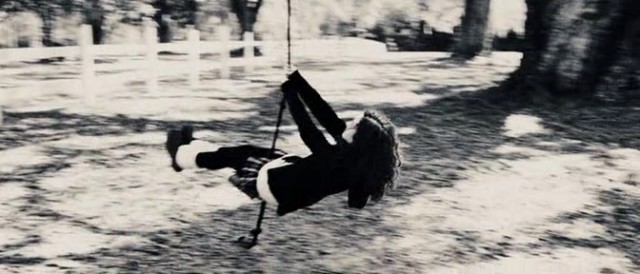 Tepedeki Mezarlık Fotoğrafı