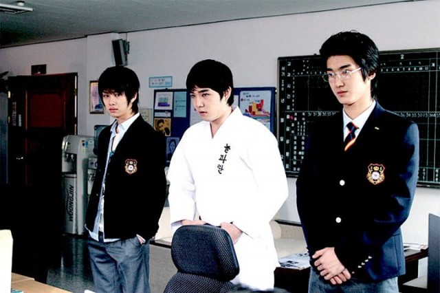 Attack On The Pin Up Boys Fotoğrafı