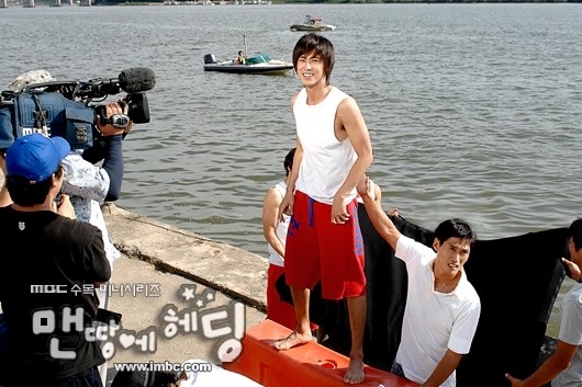 Heading To The Ground Fotoğrafı