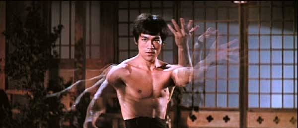 Öfkenin Yumruğu Fotoğrafı