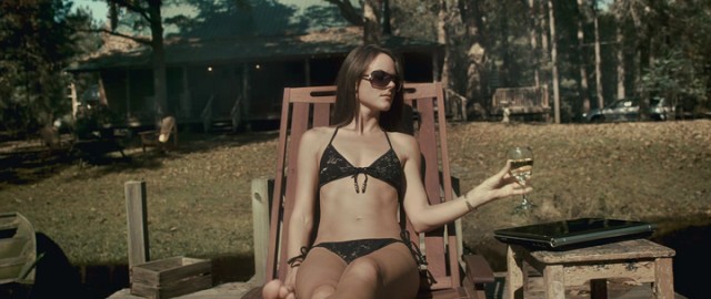 Mezarına Tüküreceğim Fotoğrafı