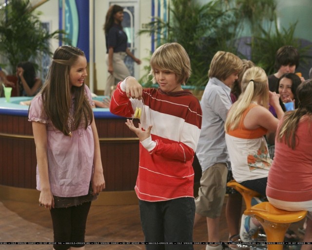 Zack ve Cody Güvertede Fotoğrafı