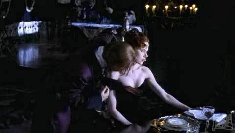 Kırmızı Değirmen Fotoğrafı