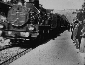 Bir Trenin Gara Girişi Fotoğrafı